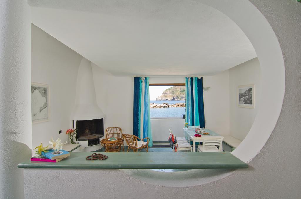 Appartamenti Le Pleiadi - Sant'Angelo D'Ischia Habitación foto