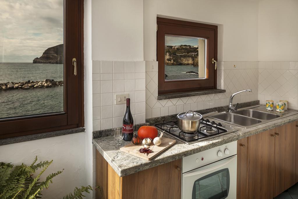Appartamenti Le Pleiadi - Sant'Angelo D'Ischia Habitación foto