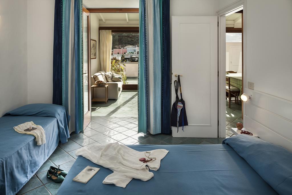 Appartamenti Le Pleiadi - Sant'Angelo D'Ischia Habitación foto
