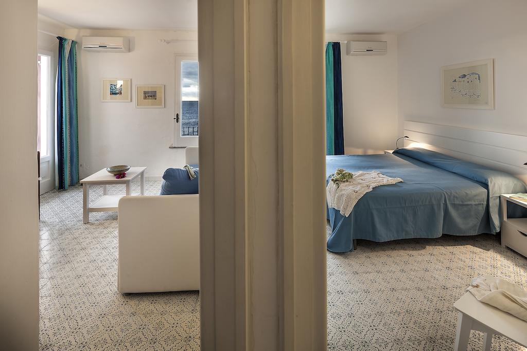Appartamenti Le Pleiadi - Sant'Angelo D'Ischia Habitación foto